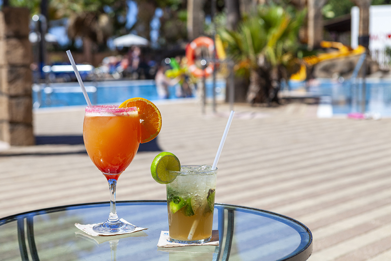 004_alta_playacanela Bar Piscina.jpg